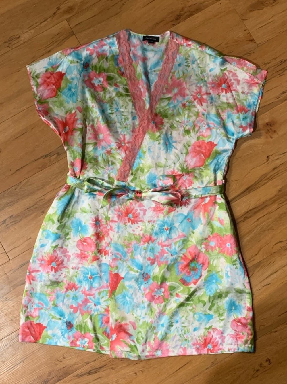 Jones New York floral robe